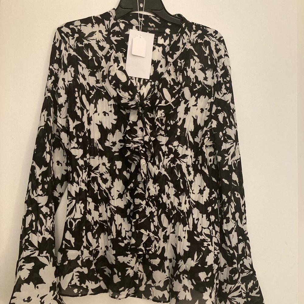 Style & Co. black and white blouse
